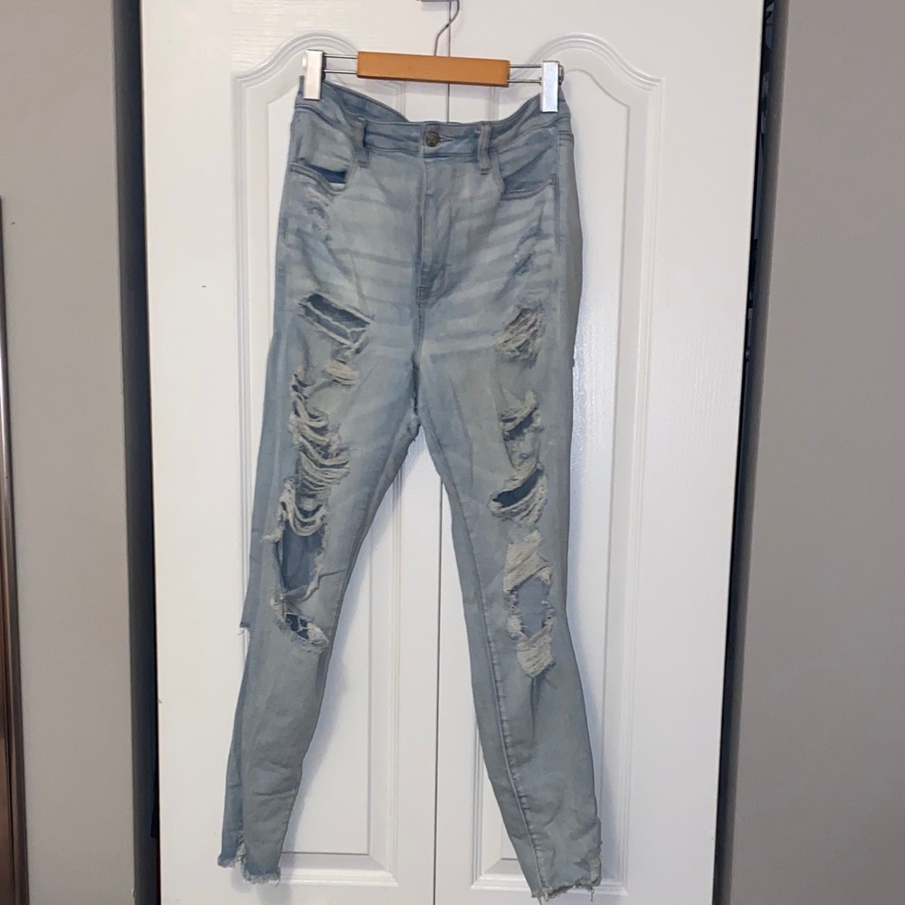 American Eagle Outfitters Light Blue Distressed Skinny Jeans